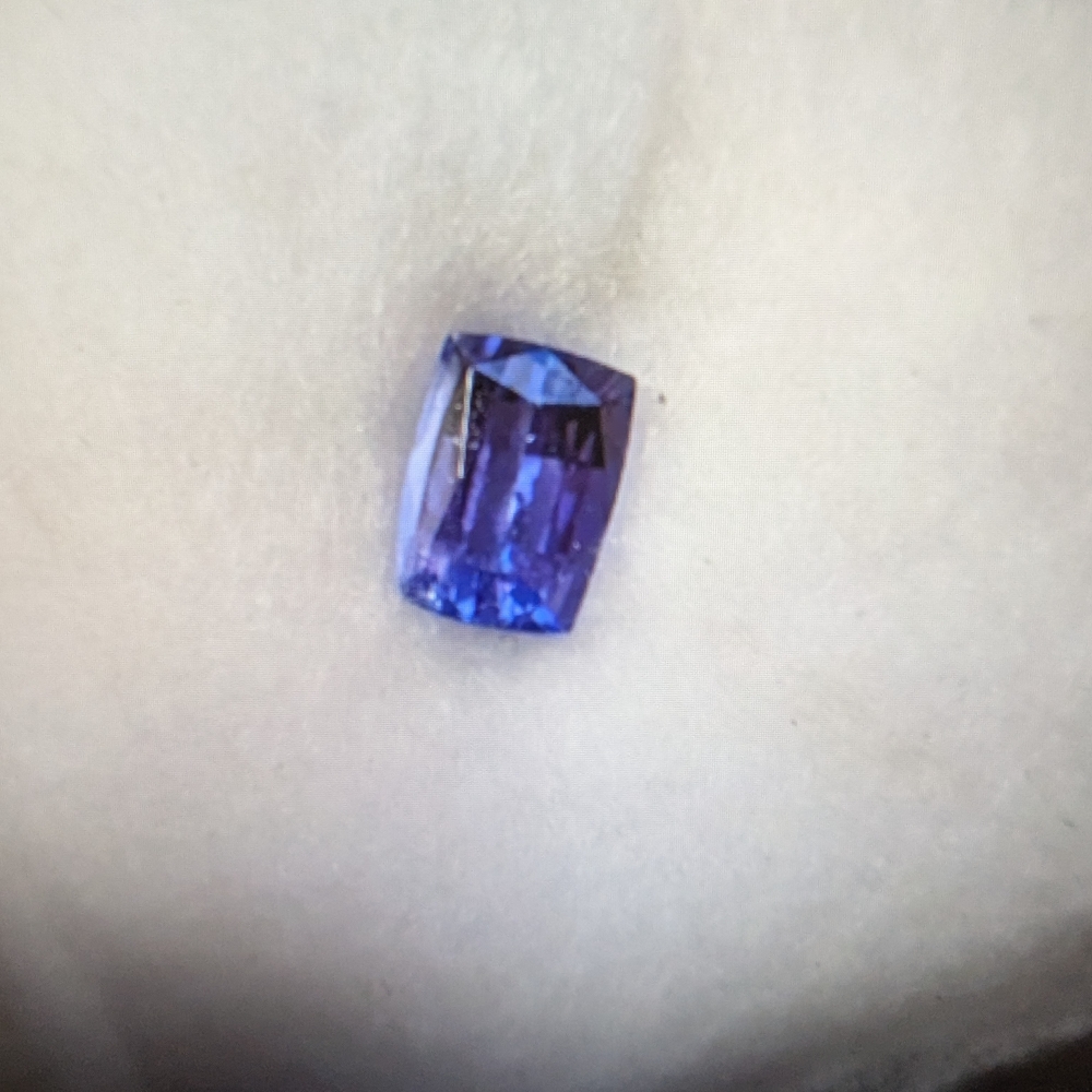 TANZANITE GEMSTONE 1.5 CARAT Cushion Cut 7x5mm Clear Beauty for Ring or Pendant